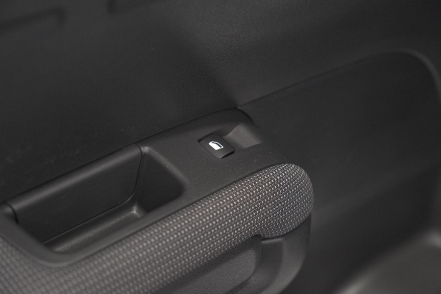 Citroën C3 Aircross PureTech 130 EAT6 Plus | Stoelverwarming | Parkeersensoren | Apple Carplay