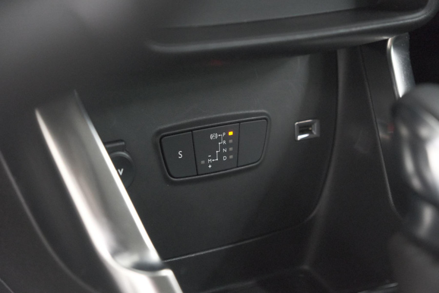 Citroën C3 Aircross PureTech 130 EAT6 Plus | Stoelverwarming | Parkeersensoren | Apple Carplay