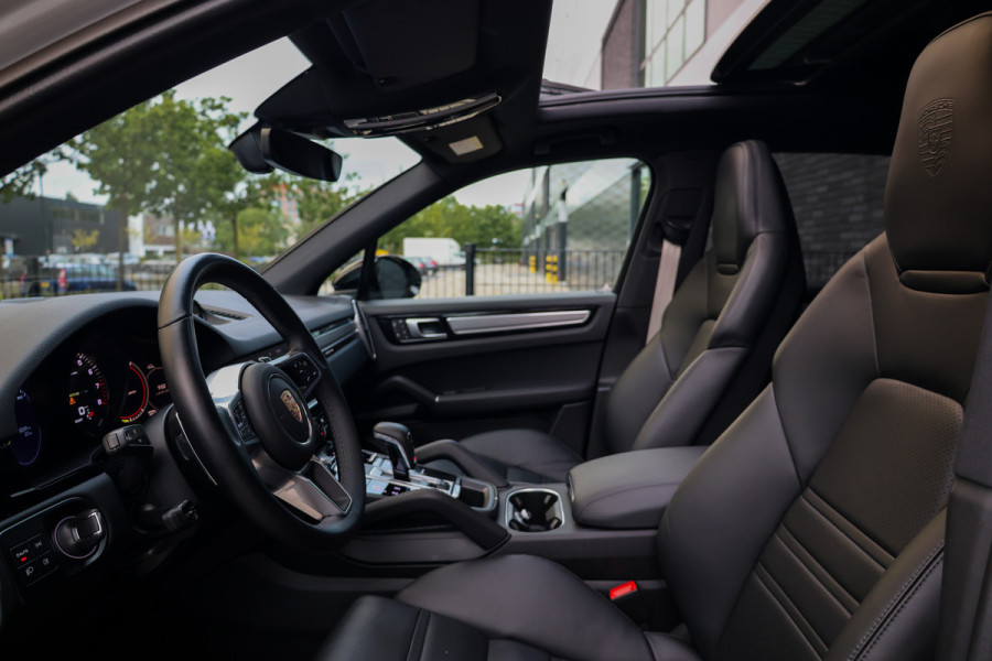 Porsche Cayenne 3.0 E-Hybrid Platinum Edition | NAP! | PANO | 360 | BOSE | LUCHTVERING | SOFT CLOSE | MEMORY | 22 INCH |