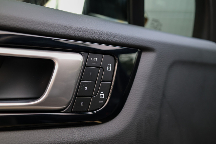 Porsche Cayenne 3.0 E-Hybrid Platinum Edition | NAP! | PANO | 360 | BOSE | LUCHTVERING | SOFT CLOSE | MEMORY | 22 INCH |