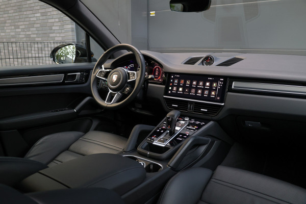 Porsche Cayenne 3.0 E-Hybrid Platinum Edition | NAP! | PANO | 360 | BOSE | LUCHTVERING | SOFT CLOSE | MEMORY | 22 INCH |