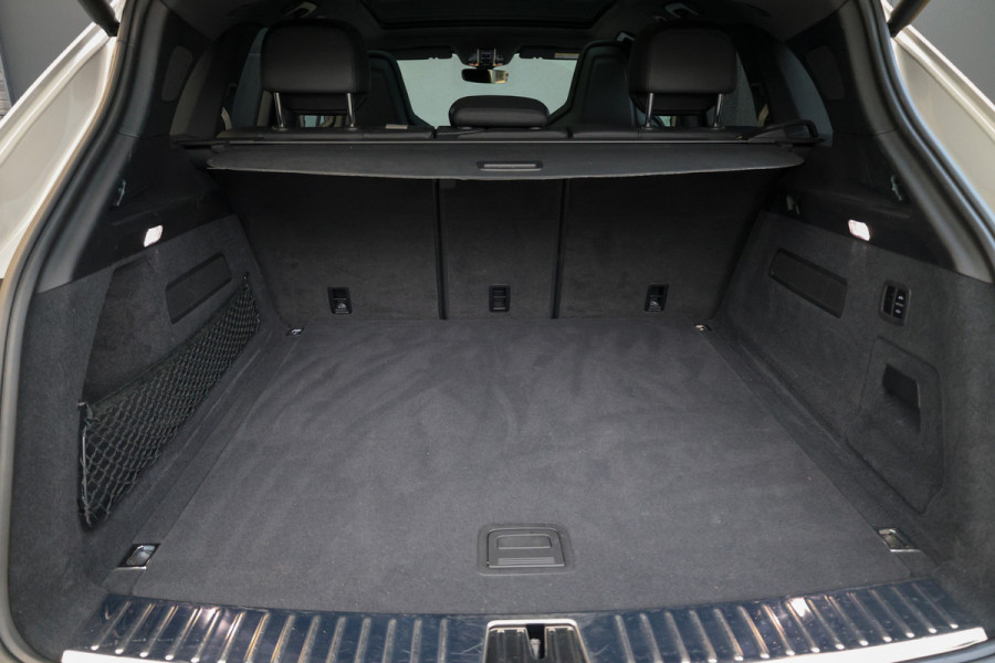 Porsche Cayenne 3.0 E-Hybrid Platinum Edition | NAP! | PANO | 360 | BOSE | LUCHTVERING | SOFT CLOSE | MEMORY | 22 INCH |