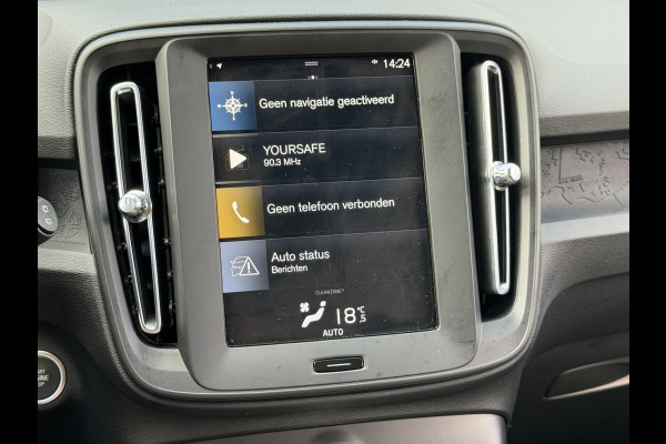 Volvo XC40 BWJ 2022 | 1.5 130PK T2 Momentum Core | TREKHAAK | CAMERA A | CLIMA | NAVI | PDC | CARPLAY |