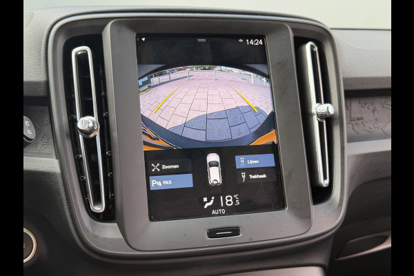 Volvo XC40 BWJ 2022 | 1.5 130PK T2 Momentum Core | TREKHAAK | CAMERA A | CLIMA | NAVI | PDC | CARPLAY |