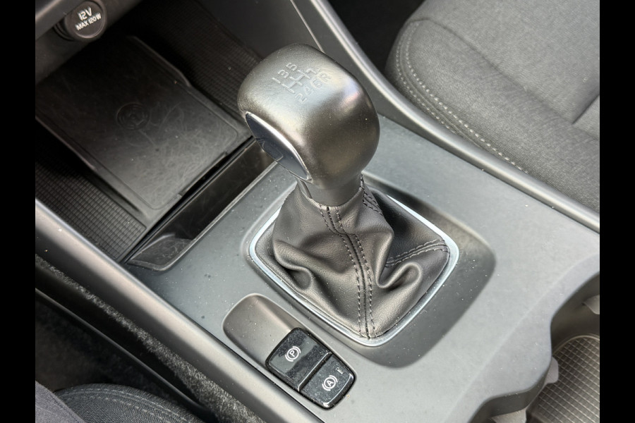 Volvo XC40 BWJ 2022 | 1.5 130PK T2 Momentum Core | TREKHAAK | CAMERA A | CLIMA | NAVI | PDC | CARPLAY |