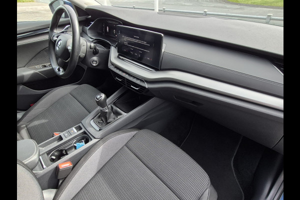 Škoda Octavia Combi BWJ 2021 | 1.0TSI 111PK Business Edition | PANO SCHUIFDAK | VIRTUAL COCKPIT | CARPLAY | CLIMA | NAVI | PDC 2X |