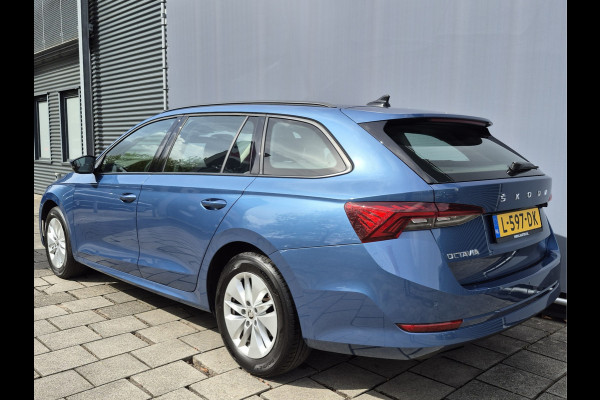 Škoda Octavia Combi BWJ 2021 | 1.0TSI 111PK Business Edition | PANO SCHUIFDAK | VIRTUAL COCKPIT | CARPLAY | CLIMA | NAVI | PDC 2X |