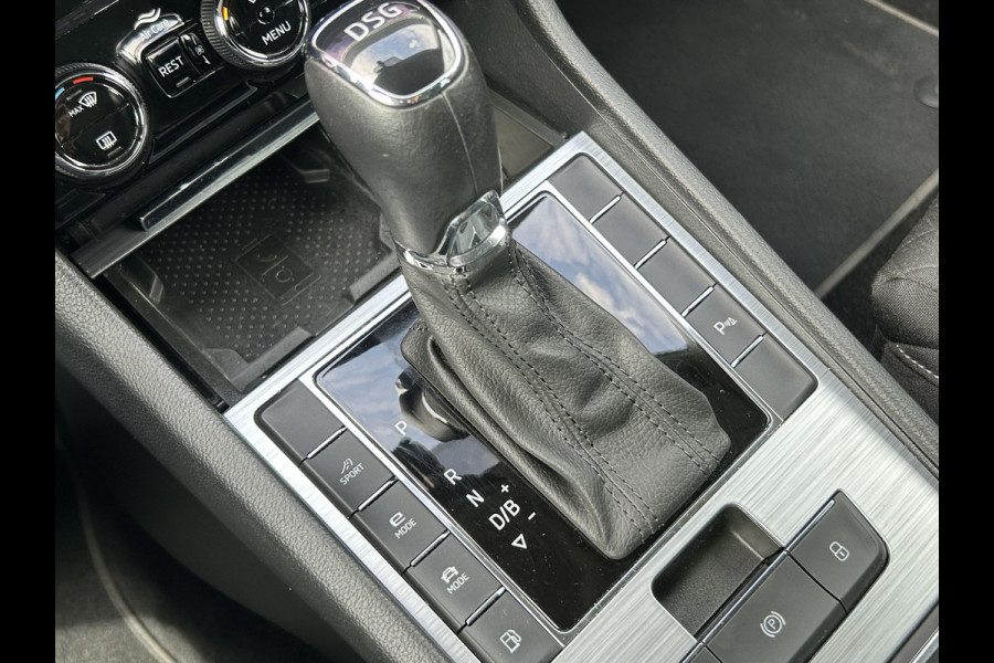 Škoda Superb Combi BWJ 12-2020 | 1.4TSI iV 218PK SPORT BUS. AUTOMAAT | CLIMA | STOELVERW | SPORTSTOELEN | PRIVACY GLASS | CARPLAY | NAVI | CAMERA A |