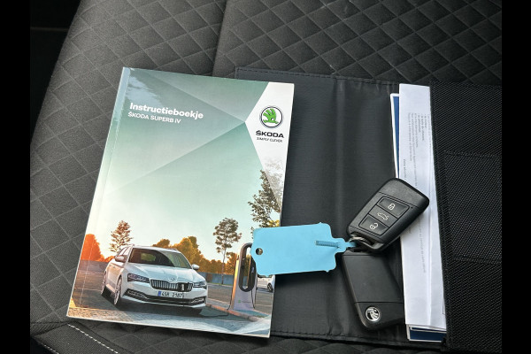 Škoda Superb Combi BWJ 12-2020 | 1.4TSI iV 218PK SPORT BUS. AUTOMAAT | CLIMA | STOELVERW | SPORTSTOELEN | PRIVACY GLASS | CARPLAY | NAVI | CAMERA A |