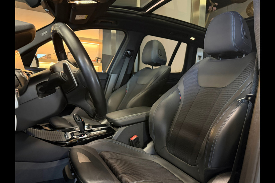 BMW X3 XDrive30e M Pack Panorama Carbon Camera