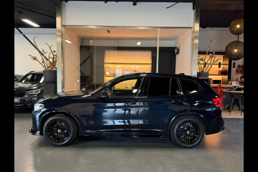 BMW X3 XDrive30e M Pack Panorama Carbon Camera