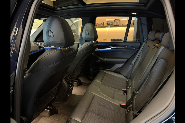 BMW X3 XDrive30e M Pack Panorama Carbon Camera