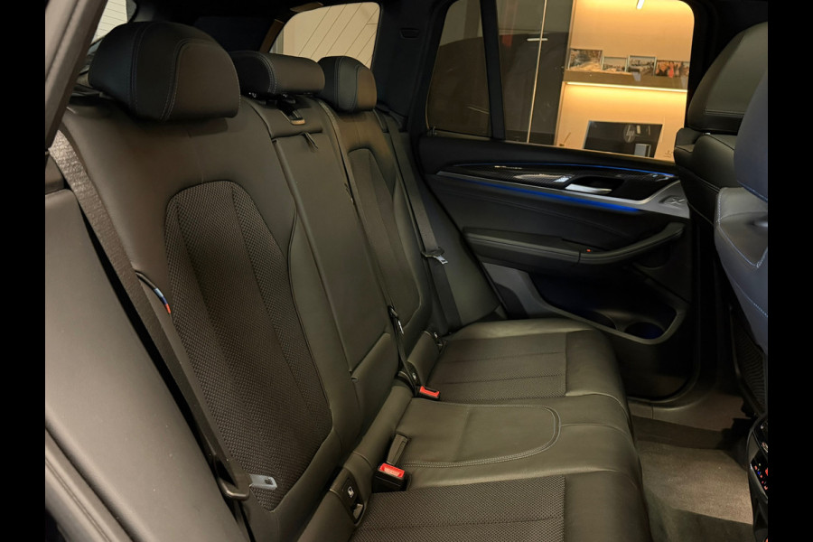 BMW X3 XDrive30e M Pack Panorama Carbon Camera