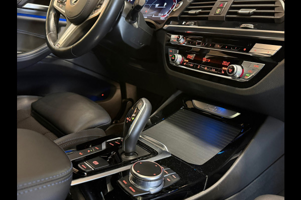 BMW X3 XDrive30e M Pack Panorama Carbon Camera