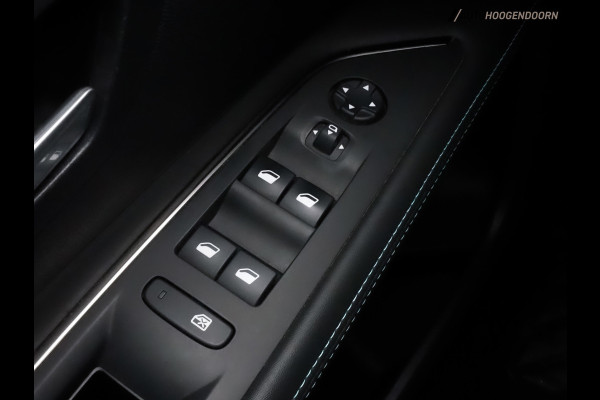 Peugeot 3008 1.2 PureTech Allure (APPLE CARPLAY,DODEHOEK,ADAPTIVE CRUISE,CAMERA,LANE ASSIST,CLIMATE,DIGITAAL DISPLAY,LM-VELGEN)