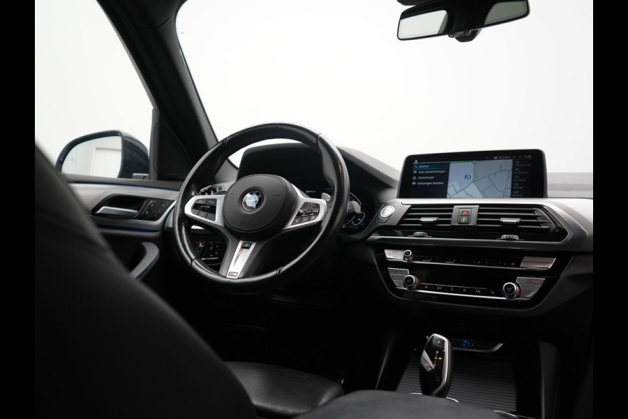 BMW X3 xDrive30e M Sport PHEV 293pk Dealer O.H | SOH 93% | Camera | Head Up | Sfeerverlichting | Sportstoelen & Stuur Verwarmd | Apple Carplay | Cruise Control | DAB | Navigatie | Virtual | 21"L.M | Plug In Hybrid |