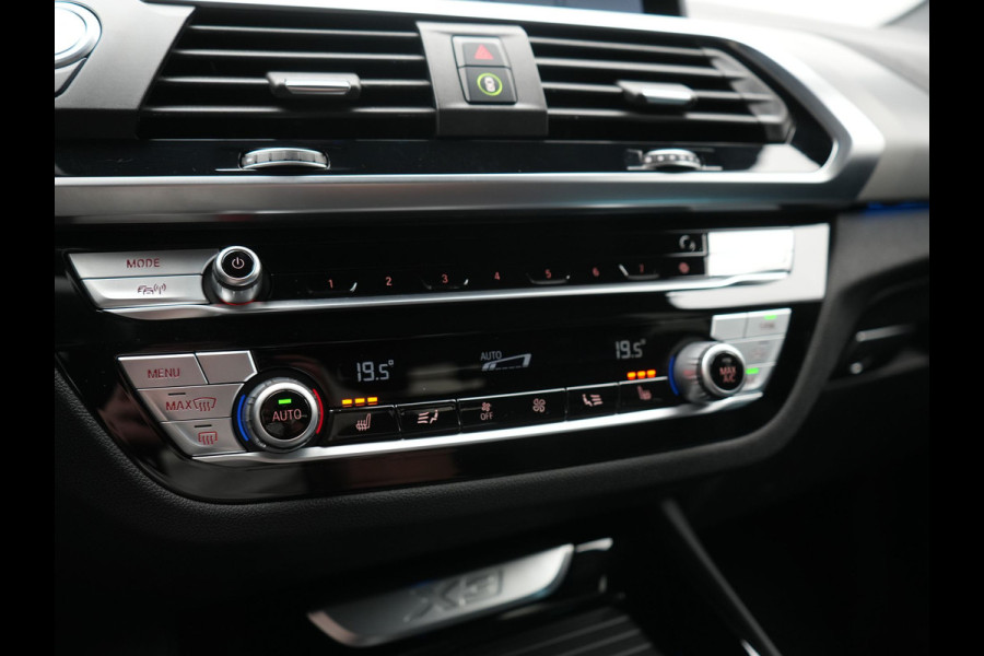BMW X3 xDrive30e M Sport PHEV 293pk Dealer O.H | SOH 93% | Camera | Head Up | Sfeerverlichting | Sportstoelen & Stuur Verwarmd | Apple Carplay | Cruise Control | DAB | Navigatie | Virtual | 21"L.M | Plug In Hybrid |