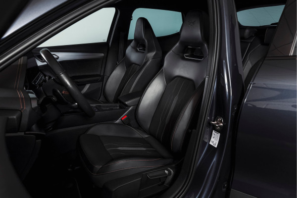 CUPRA Formentor 1.4 e-Hybrid 245 PK VZ Performance | Elek. Trekhaak | Dig. Cockpit | Adapt. Cruise | Stoel-+Stuurverw. | PDC | Camera | NAV + Carplay / Android |  LED | LM 19" |