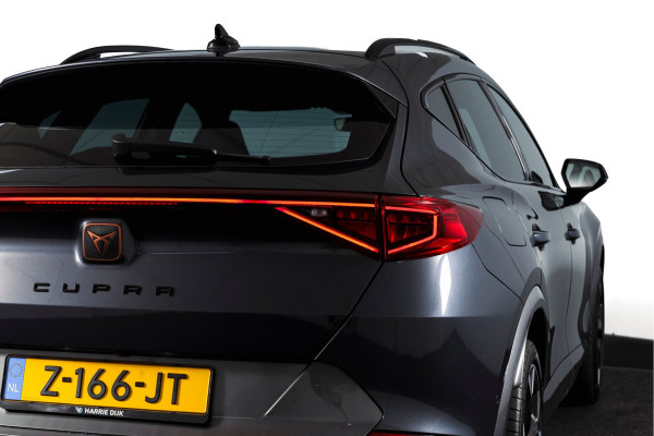 CUPRA Formentor 1.4 e-Hybrid 245 PK VZ Performance | Elek. Trekhaak | Dig. Cockpit | Adapt. Cruise | Stoel-+Stuurverw. | PDC | Camera | NAV + Carplay / Android |  LED | LM 19" |