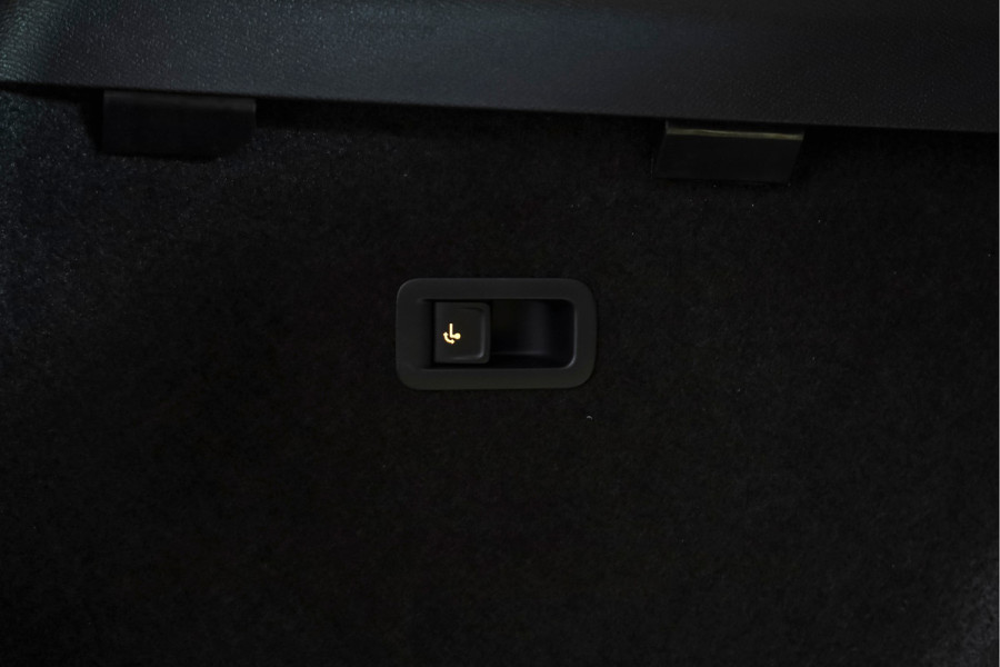 CUPRA Formentor 1.4 e-Hybrid 245 PK VZ Performance | Elek. Trekhaak | Dig. Cockpit | Adapt. Cruise | Stoel-+Stuurverw. | PDC | Camera | NAV + Carplay / Android |  LED | LM 19" |