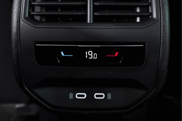 CUPRA Formentor 1.4 e-Hybrid 245 PK VZ Performance | Elek. Trekhaak | Dig. Cockpit | Adapt. Cruise | Stoel-+Stuurverw. | PDC | Camera | NAV + Carplay / Android |  LED | LM 19" |