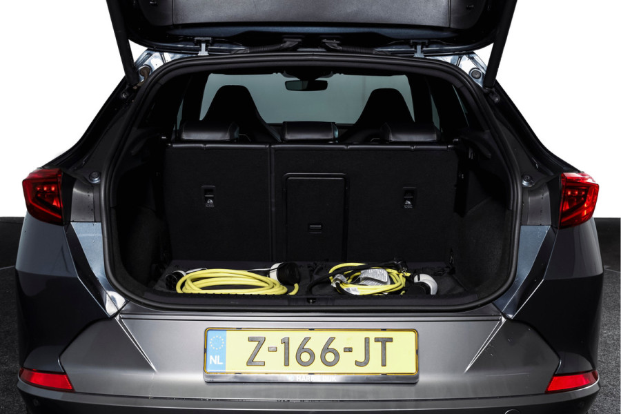 CUPRA Formentor 1.4 e-Hybrid 245 PK VZ Performance | Elek. Trekhaak | Dig. Cockpit | Adapt. Cruise | Stoel-+Stuurverw. | PDC | Camera | NAV + Carplay / Android |  LED | LM 19" |