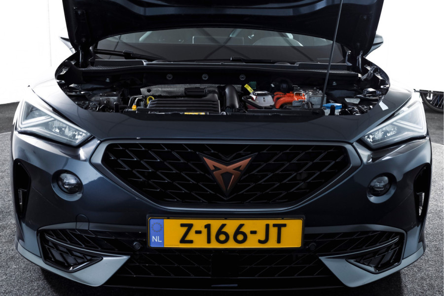 CUPRA Formentor 1.4 e-Hybrid 245 PK VZ Performance | Elek. Trekhaak | Dig. Cockpit | Adapt. Cruise | Stoel-+Stuurverw. | PDC | Camera | NAV + Carplay / Android |  LED | LM 19" |