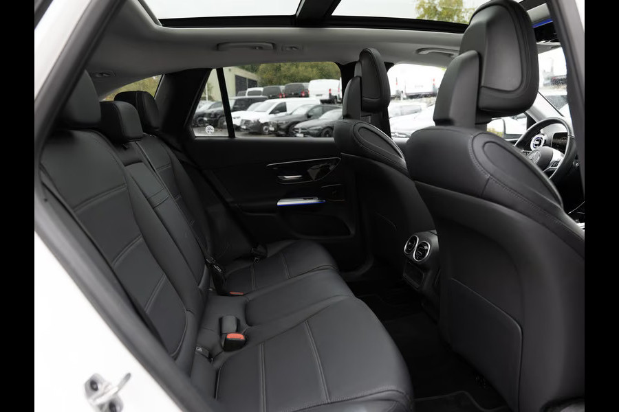 Mercedes-Benz GLC 300e 4M AVANTGARDE ** HIGH LED, PANO, TREKH, MEMORY, WINTERPACK, 18-inch LMV ** 1e EIG - Ex MB-AG ** ** INFORMEER OOK NAAR ONZE AANTREKKELIJKE FINANCIAL-LEASE TARIEVEN **