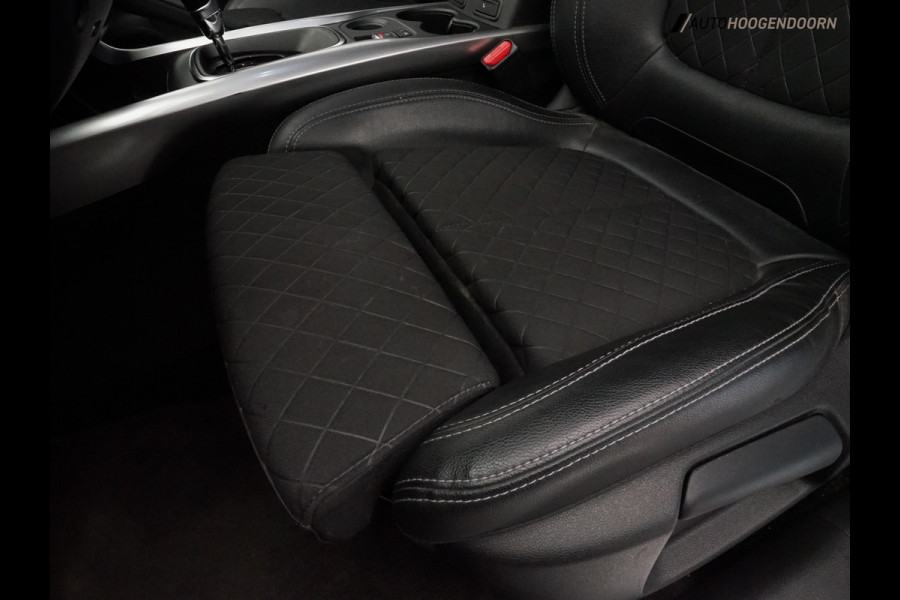Renault Kadjar 1.3 TCe Intens Deluxe (APPLE CARPLAY,ADAPTIVE CRUISE,KEYLESS,DODEHOEK,STOELVERWARMING,CAMERA,TREKHAAK,TOPCONDITIE)