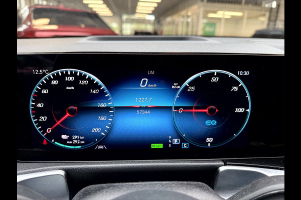 Mercedes-Benz EQB 250 Luxury Line 67 kWh SOH 97.5%, Panoramadak, Head Up Display