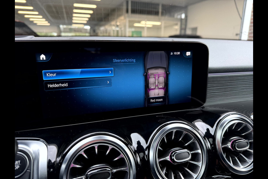 Mercedes-Benz EQB 250 Luxury Line 67 kWh SOH 97.5%, Panoramadak, Head Up Display