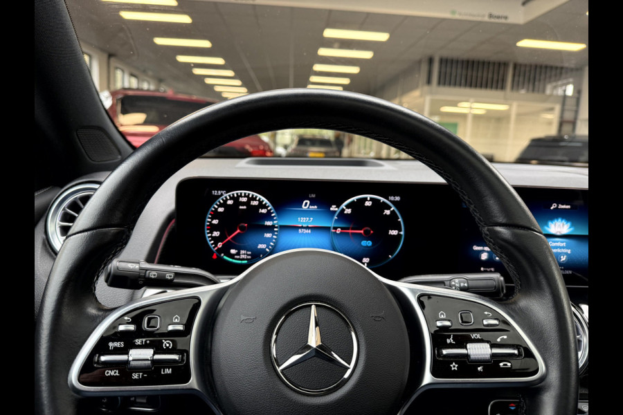 Mercedes-Benz EQB 250 Luxury Line 67 kWh SOH 97.5%, Panoramadak, Head Up Display