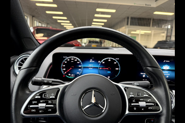 Mercedes-Benz EQB 250 Luxury Line 67 kWh SOH 97.5%, Panoramadak, Head Up Display