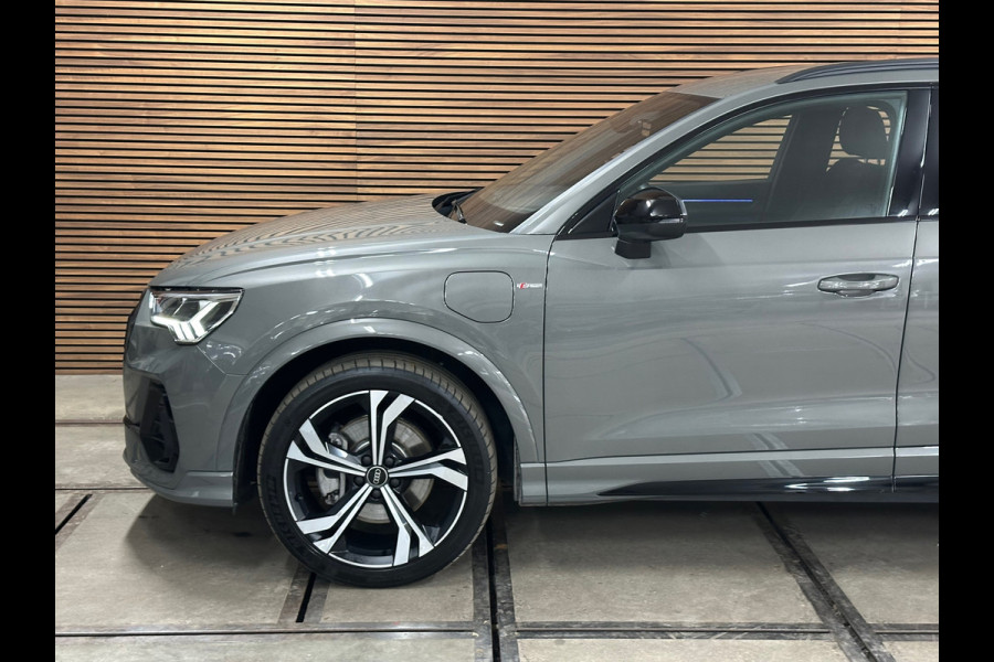 Audi Q3 45 TFSI e S-line Black edition | Chronos Grey | Audi-Sport 20 Inch| Full LED| ACC| Virtual| Camera | Ambient+| MMI+ |