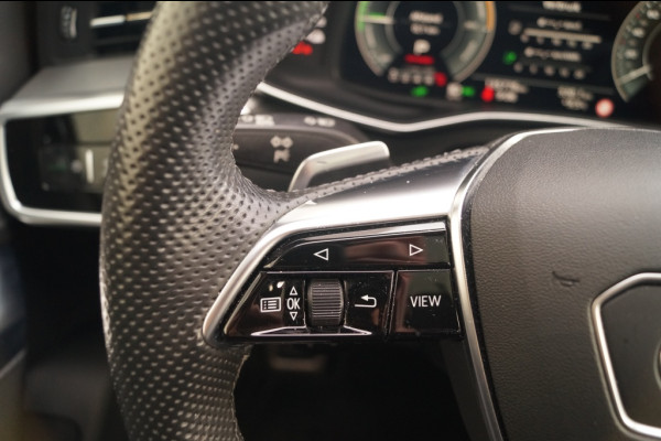 Audi A6 Avant 55 TFSI e PHEV Quattro S-line Competition -LEER-PANO-HUD-