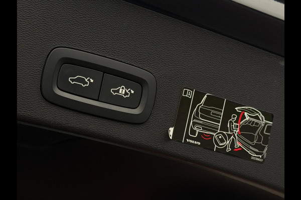 Volvo XC40 1.5 T4 Recharge | Pano | Camera | Trekhaak | Carplay | Elektrische achterklep | DAB+