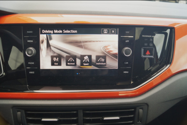 Volkswagen Polo 1.5 TSI 150pk DSG R-Line Highline Business -PANO-LED-ECC-