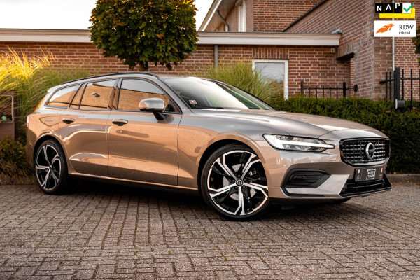 Volvo V60 2.0 B3 Momentum 163 PK 1e Eig Adaptive Stoel/stuurverw. Camera 20''