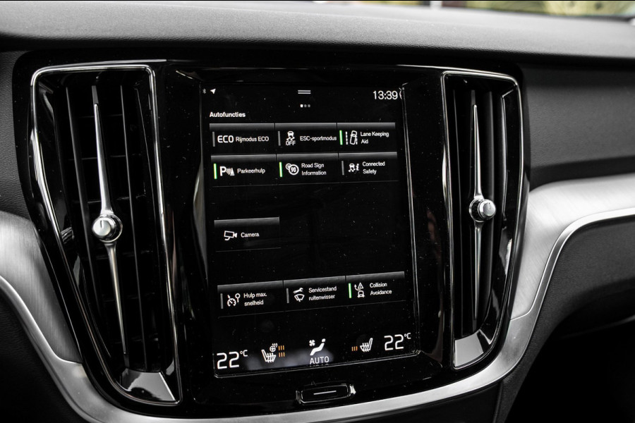 Volvo V60 2.0 B3 Momentum 163 PK 1e Eig Adaptive Stoel/stuurverw. Camera 20''