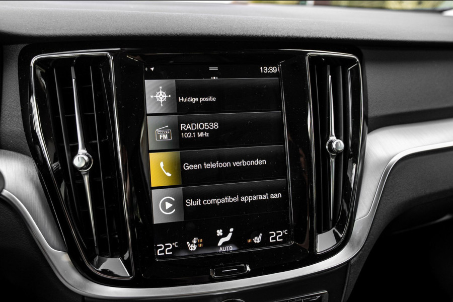 Volvo V60 2.0 B3 Momentum 163 PK 1e Eig Adaptive Stoel/stuurverw. Camera 20''