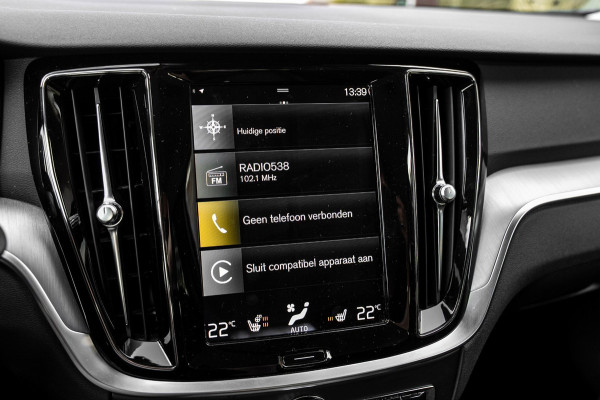 Volvo V60 2.0 B3 Momentum 163 PK 1e Eig Adaptive Stoel/stuurverw. Camera 20''