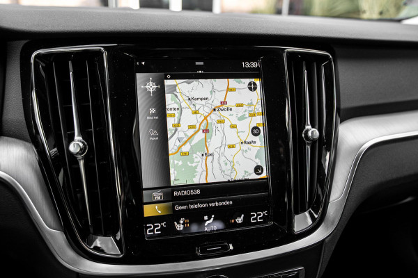 Volvo V60 2.0 B3 Momentum 163 PK 1e Eig Adaptive Stoel/stuurverw. Camera 20''