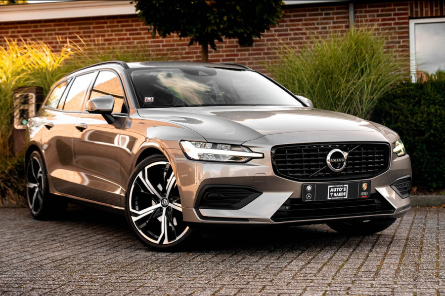 Volvo V60 2.0 B3 Momentum 163 PK 1e Eig Adaptive Stoel/stuurverw. Camera 20''