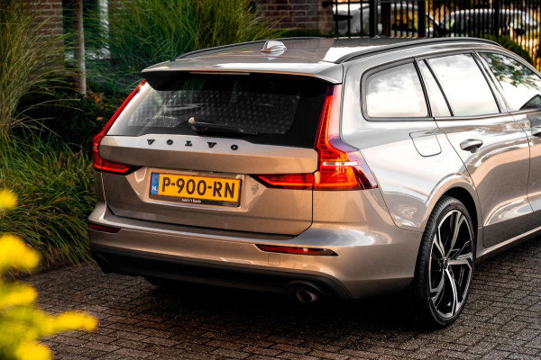 Volvo V60 2.0 B3 Momentum 163 PK 1e Eig Adaptive Stoel/stuurverw. Camera 20''
