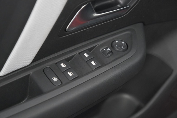 Citroën C4 1.2 Hybrid 145pk Max | 360 Camera | Adaptieve Cruise Control | Navigatie | Apple Carplay