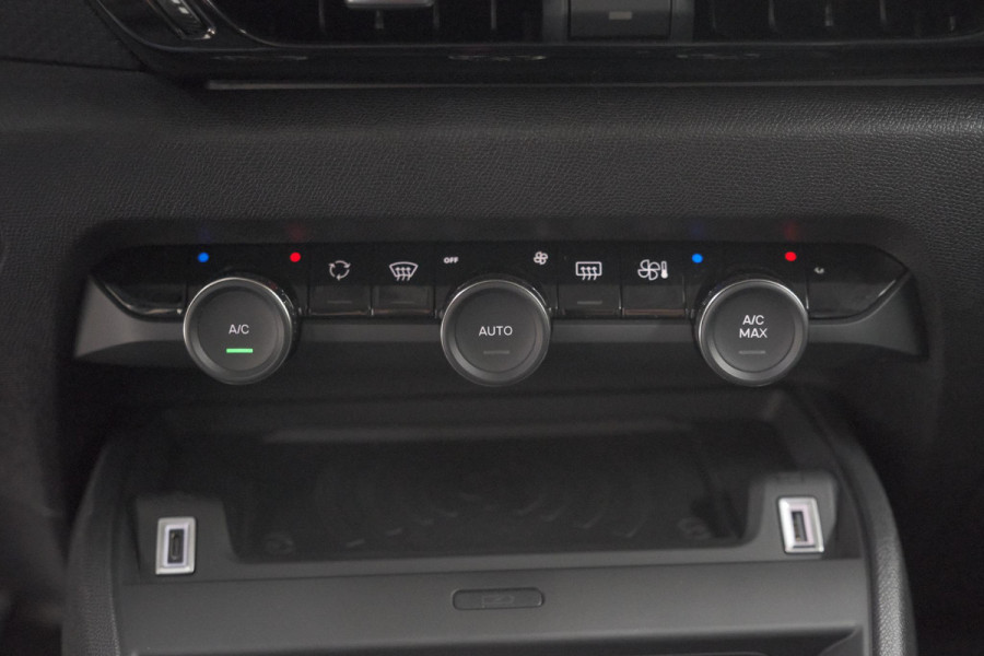 Citroën C4 1.2 Hybrid 145pk Max | 360 Camera | Adaptieve Cruise Control | Navigatie | Apple Carplay