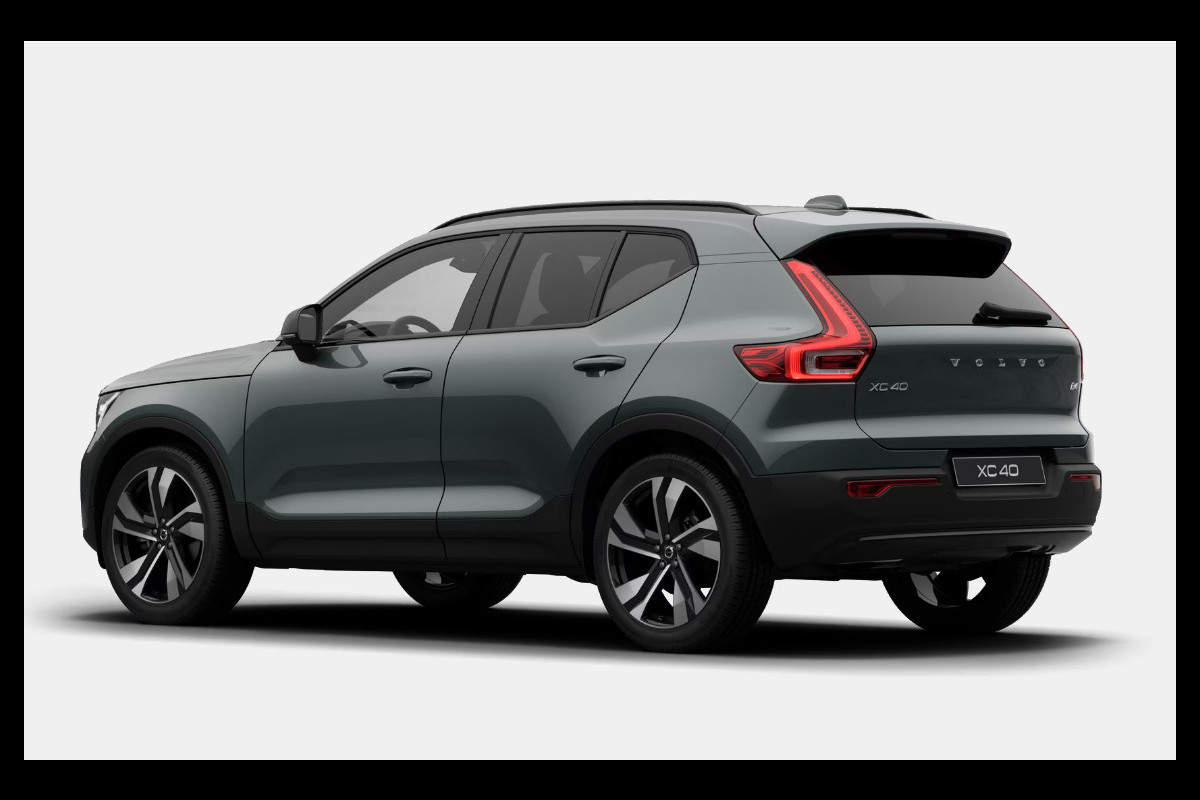Volvo XC40 B4 211PK Automaat Plus Dark Panoramadak/ Adaptive Cruise Control/ 360 Camera/ Google infotainment/ Elektrisch verstelbare stoelen met geheugen/ Apple Carplay/ Android Auto