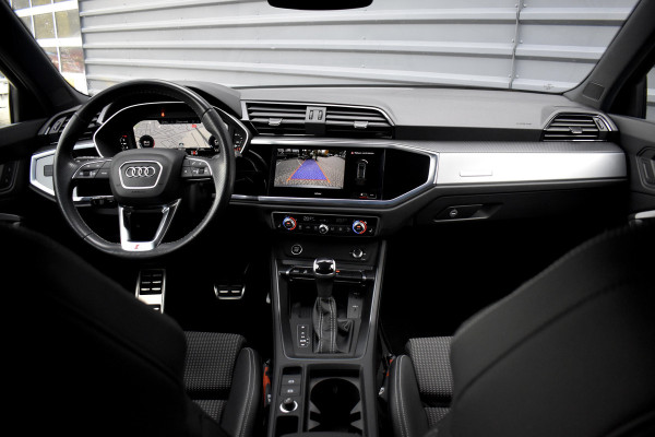 Audi Q3 Sportback 35 TFSI S Line | ACC | 20'' Wielen | Trekhaak wegkl. | Stoelverwarming | Camera | Dodehoek |