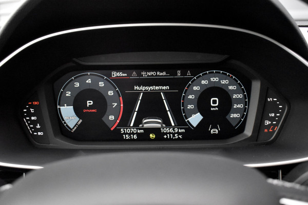 Audi Q3 Sportback 35 TFSI S Line | ACC | 20'' Wielen | Trekhaak wegkl. | Stoelverwarming | Camera | Dodehoek |