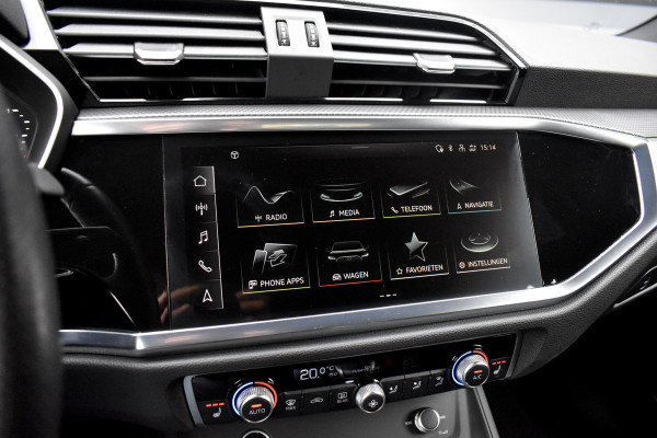 Audi Q3 Sportback 35 TFSI S Line | ACC | 20'' Wielen | Trekhaak wegkl. | Stoelverwarming | Camera | Dodehoek |